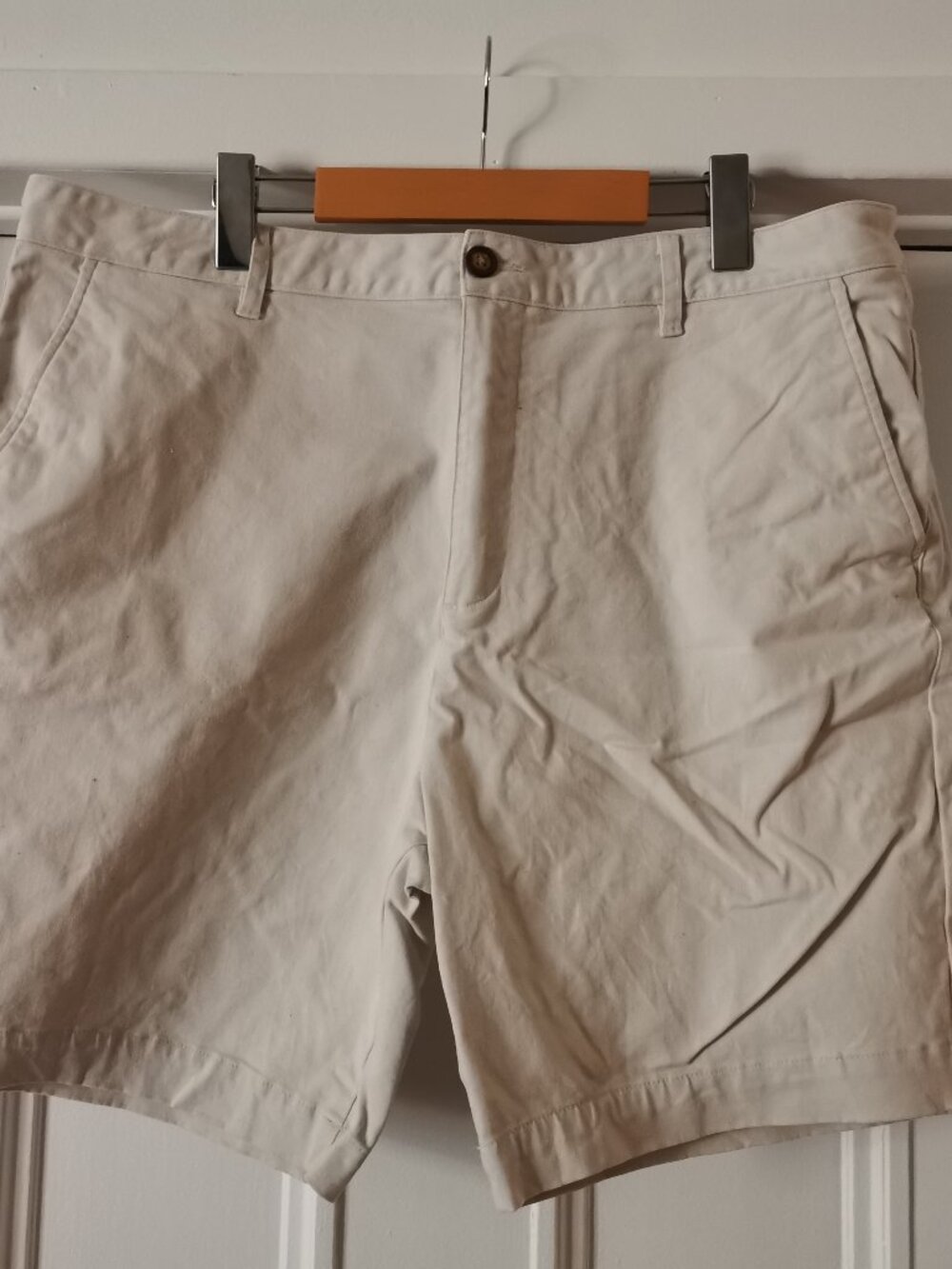 Classic beige shorts